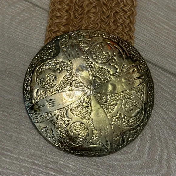Vintage Woven Tan Belt with Ornate Gold Buckle - Picture 4 of 4